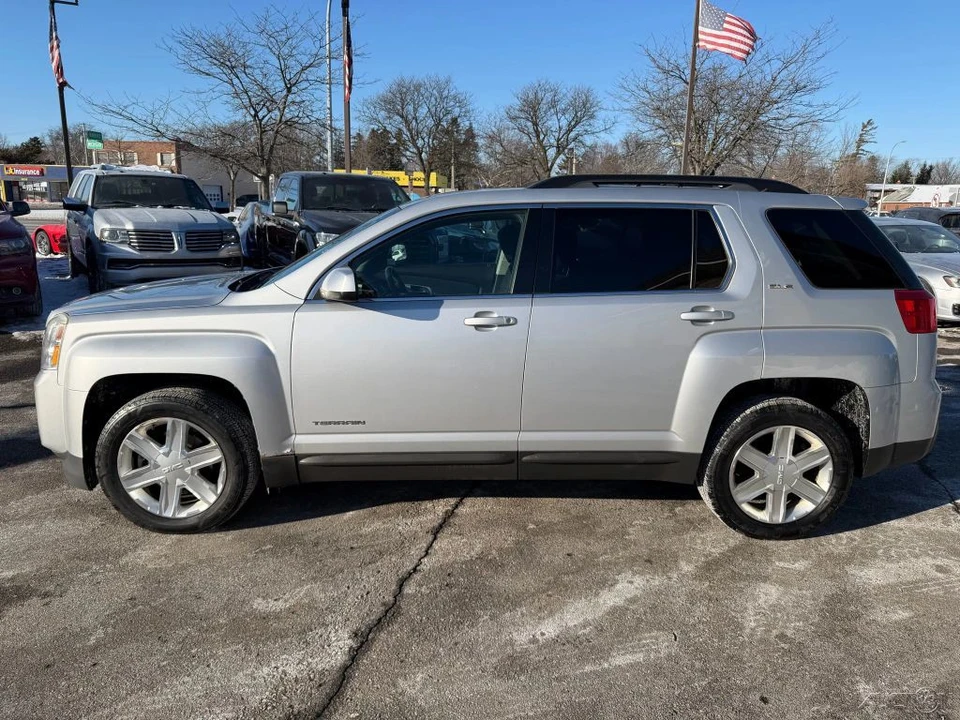 2011 GMC Terrain - Image 2 of 21