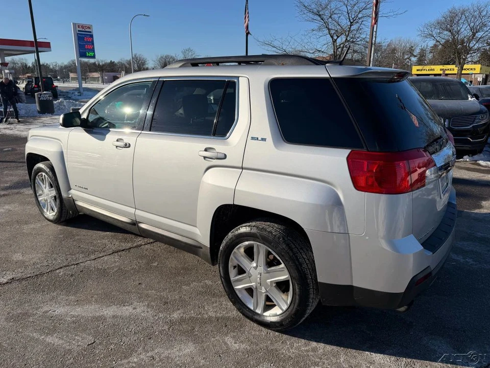 2011 GMC Terrain - Image 3 of 21