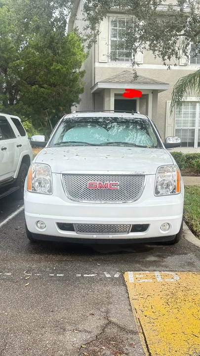 2011 GMC Yukon 3rd Gen - Image 2 of 21
