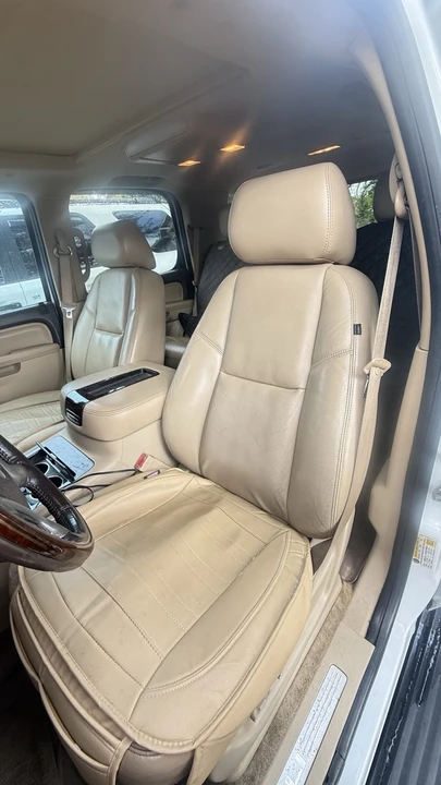 2011 GMC Yukon 3rd Gen - Image 14 of 21