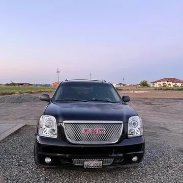 2011 GMC Yukon Denali XL