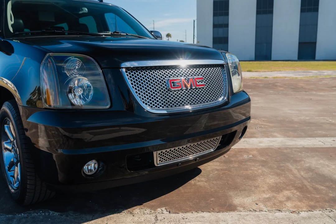 2011 GMC Yukon 3rd Gen - Image 16 of 31