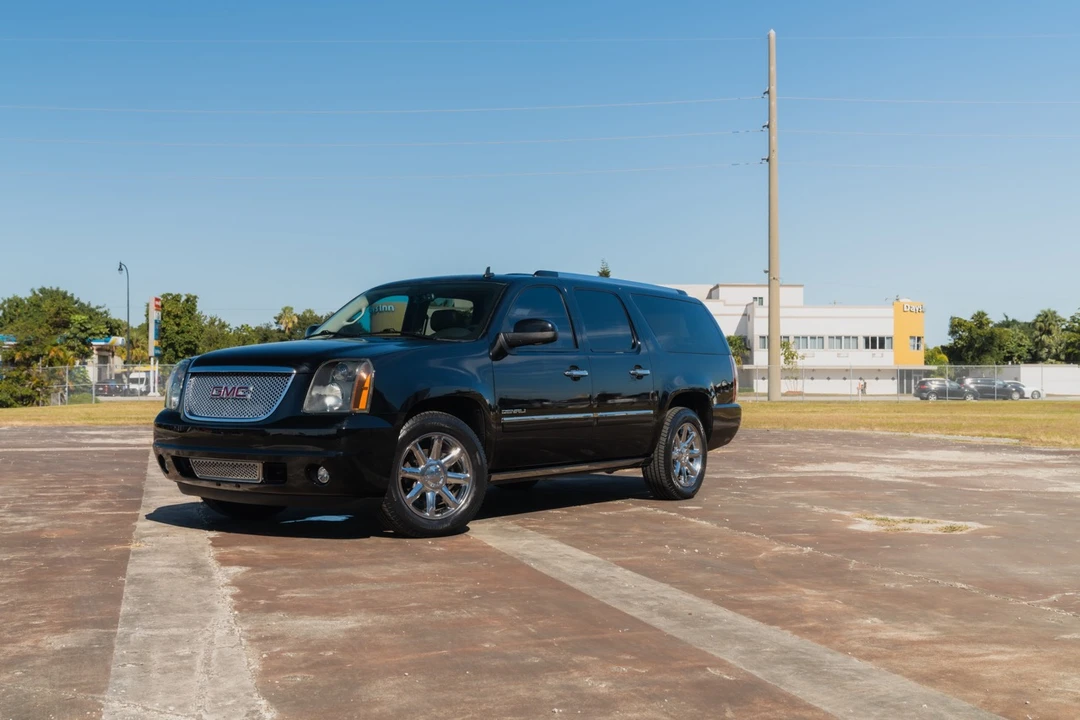 2011 GMC Yukon 3rd Gen - Image 6 of 31