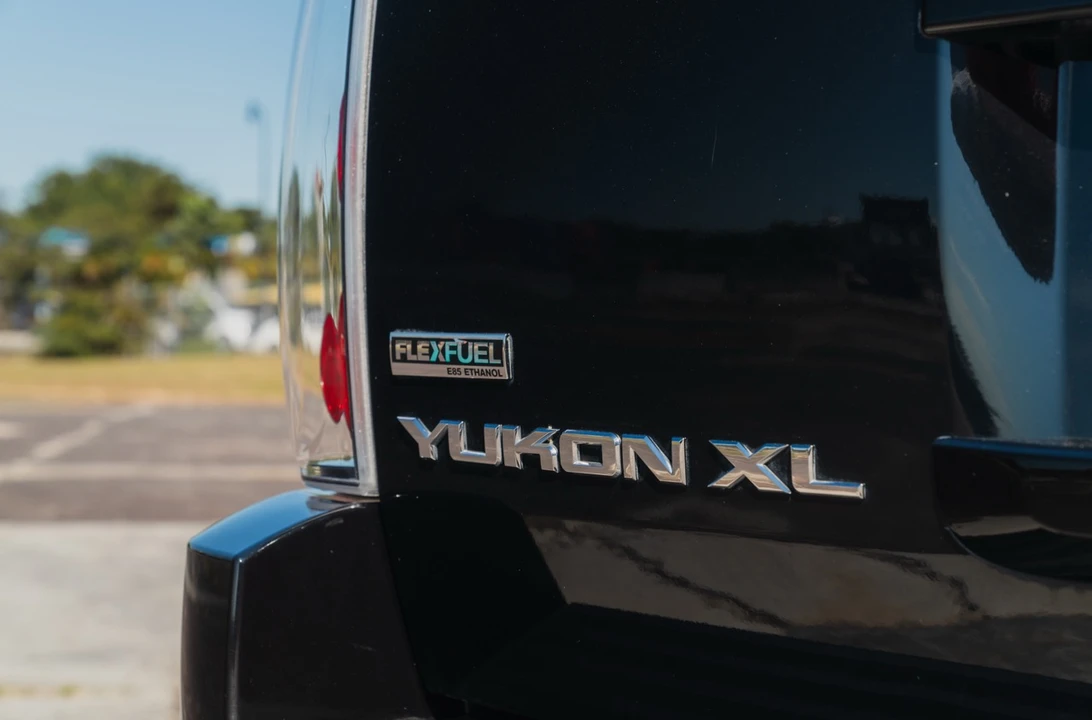 2011 GMC Yukon 3rd Gen - Image 26 of 31