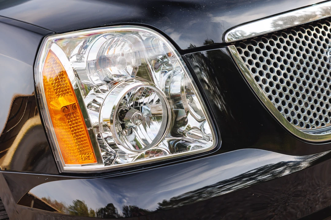 2011 GMC Yukon 3rd Gen - Image 14 of 31