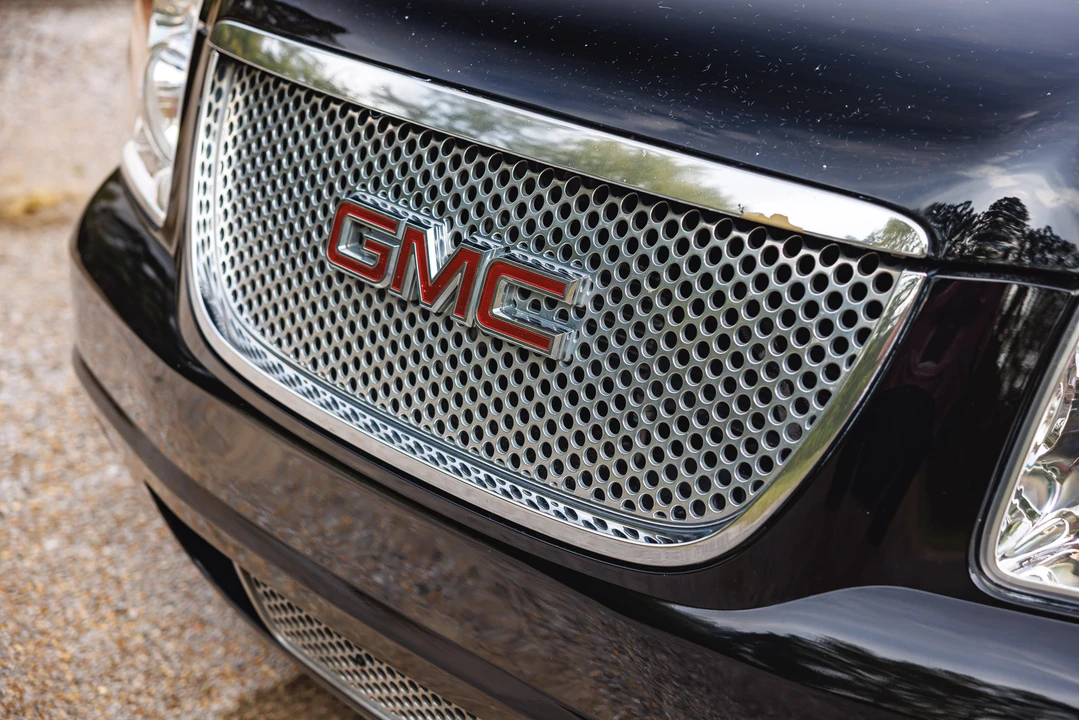 2011 GMC Yukon 3rd Gen - Image 18 of 31