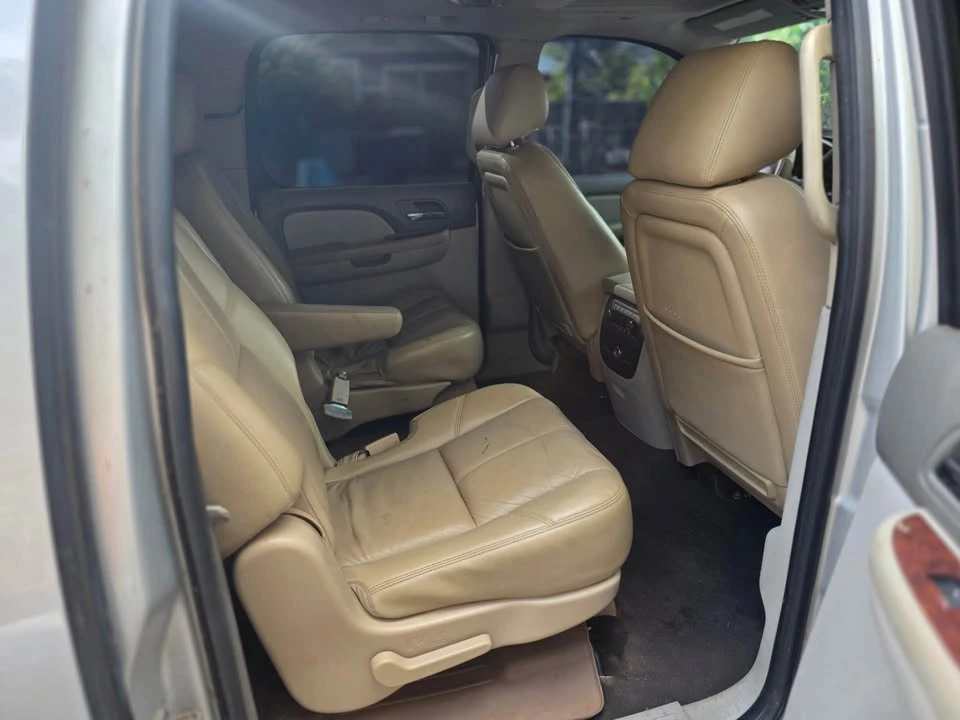2011 GMC Yukon 3rd Gen - Image 6 of 7