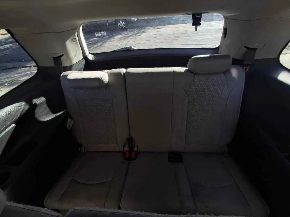 2011 GMC Acadia - Image 10 of 12