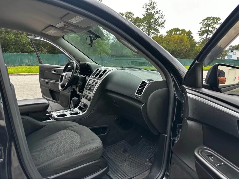 2011 GMC Acadia - Image 8 of 9