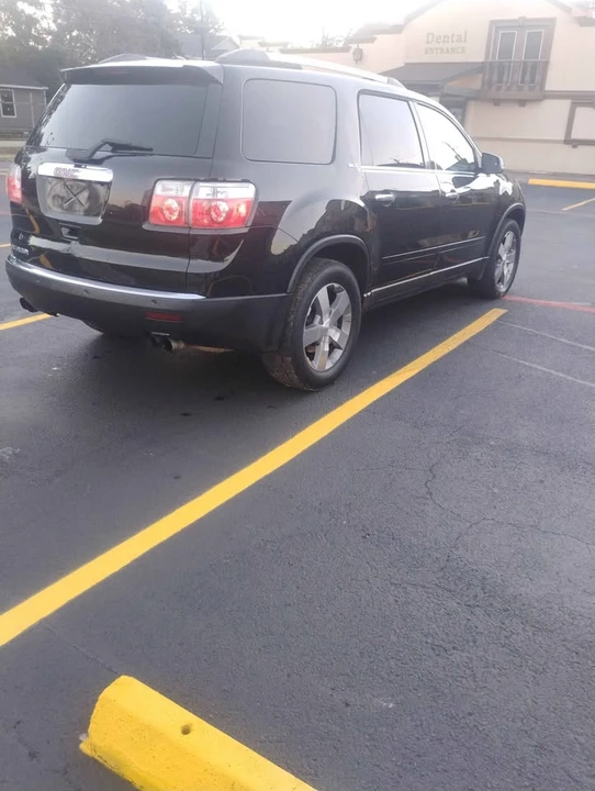 2011 GMC Acadia - Image 2 of 12