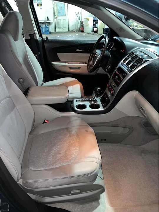 2011 GMC Acadia - Image 6 of 9