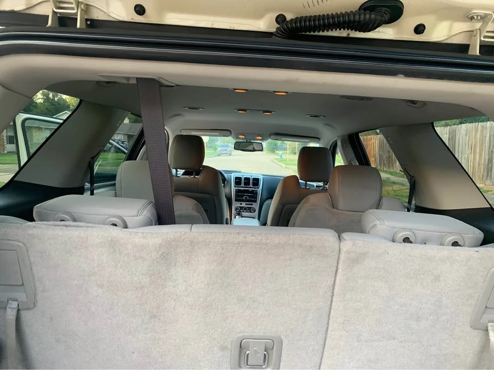 2011 GMC Acadia - Image 11 of 17
