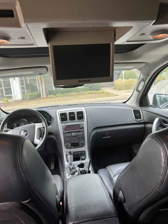 2011 GMC Acadia - Image 3 of 6