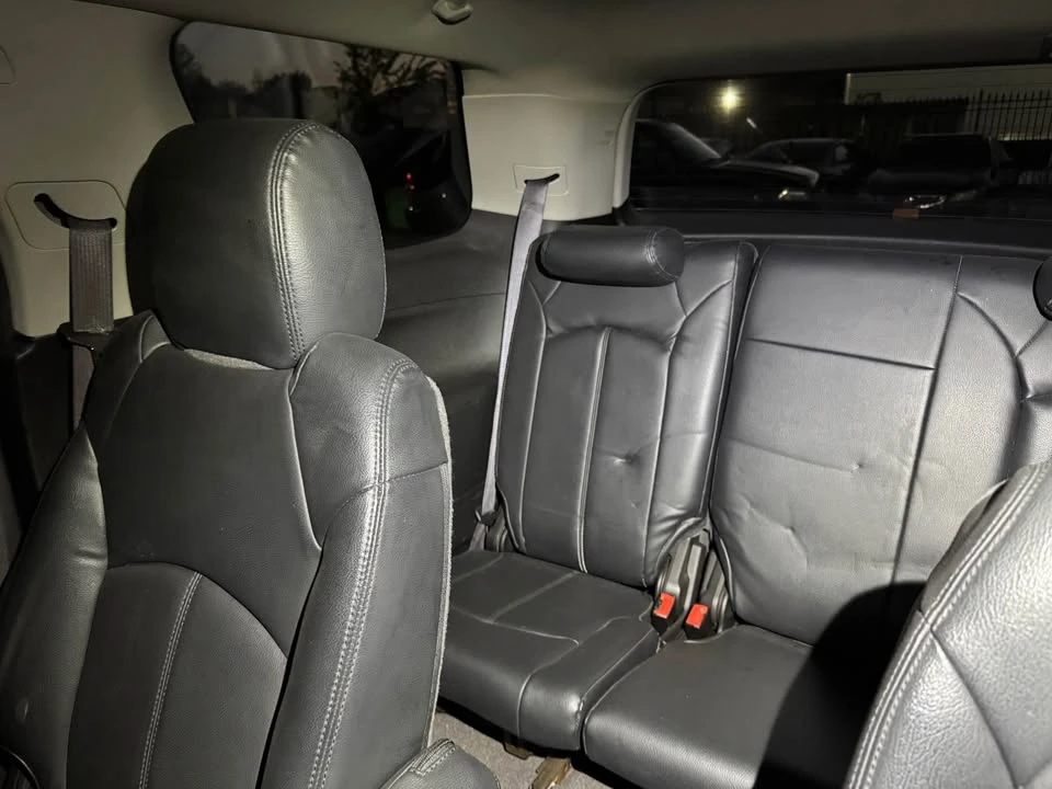 2011 GMC Acadia - Image 8 of 13