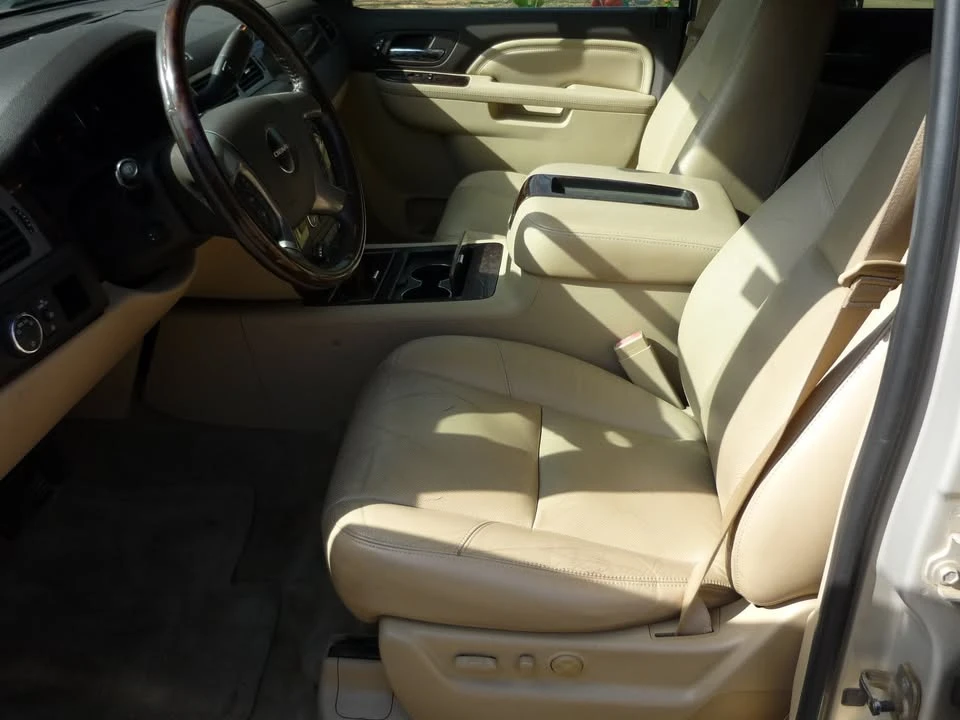 2011 GMC Yukon 3rd Gen - Image 5 of 13