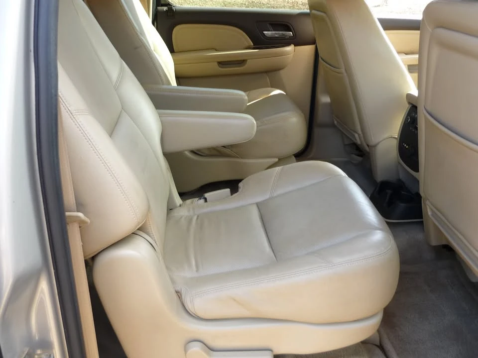 2011 GMC Yukon 3rd Gen - Image 12 of 13