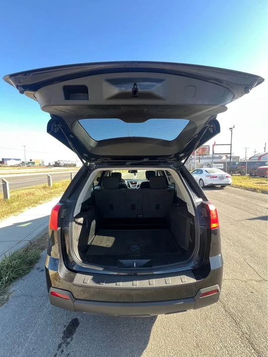2011 GMC Terrain - Image 4 of 8