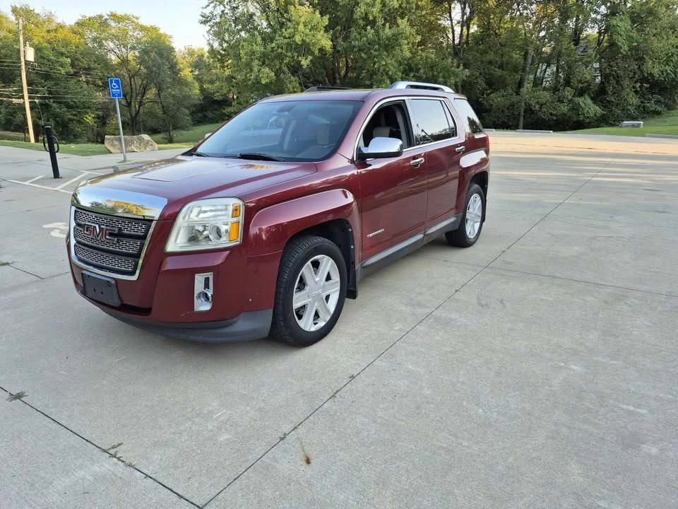 2011 GMC Terrain - Image 4 of 11
