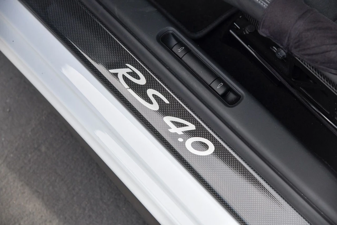 2011 Porsche 997 GT3 RS - Image 5 of 27