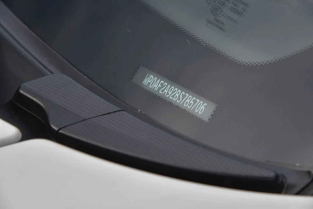 2011 Porsche 997 GT3 RS - Image 16 of 27