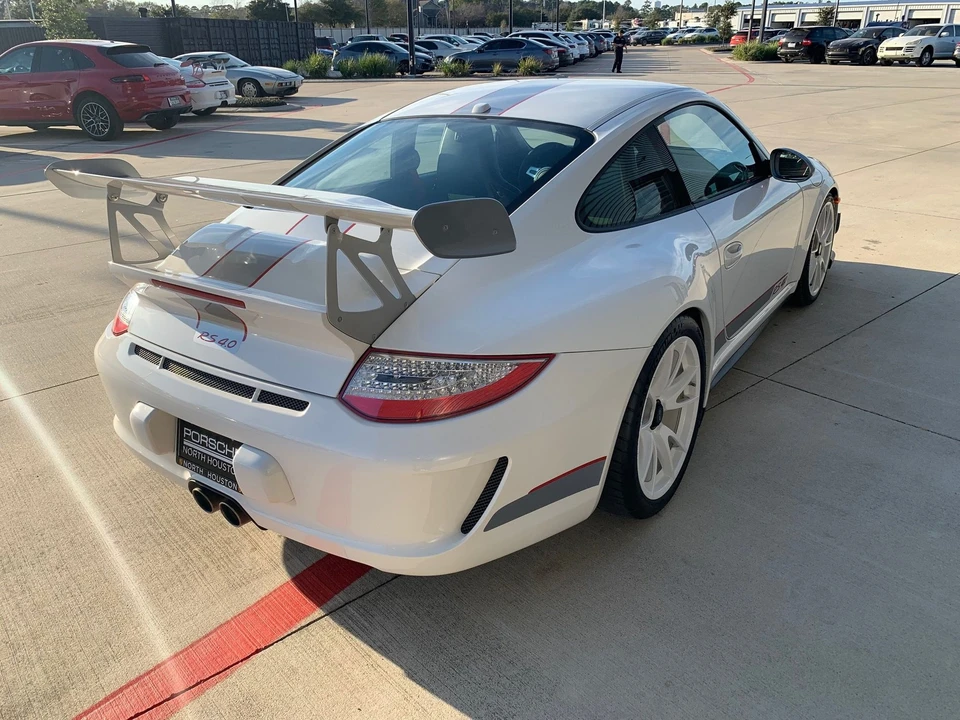2011 Porsche 997 GT3 RS - Image 8 of 16