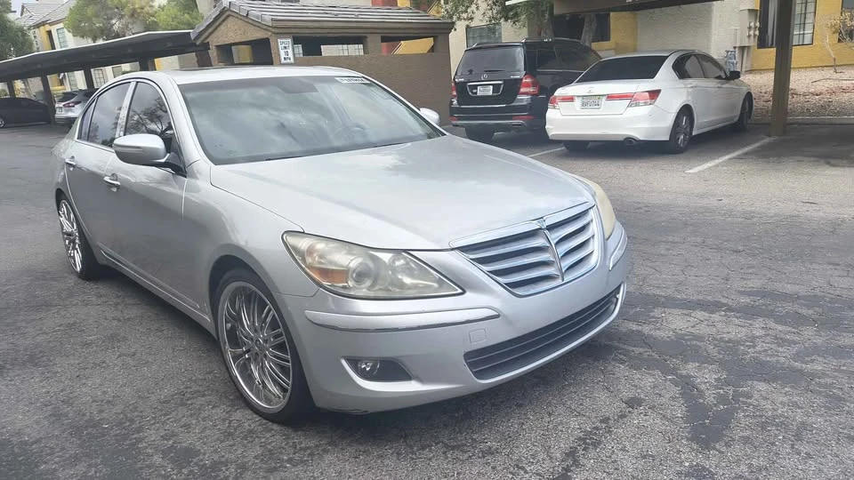 2011 Genesis - Image 2 of 7
