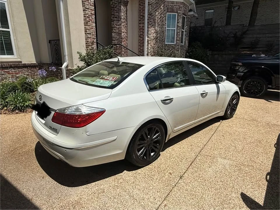 2011 Genesis G80 - Image 3 of 9