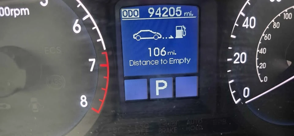 2011 Hyundai Genesis - Image 15 of 15