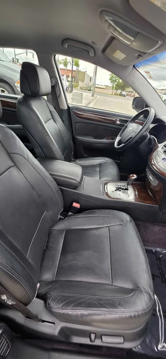 2011 Hyundai Genesis - Image 10 of 15