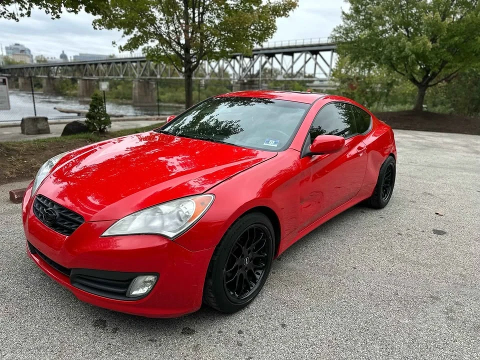 2011 Hyundai Genesis Coupe - Image 6 of 12