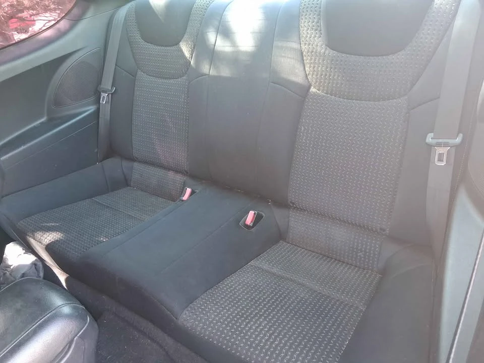 2011 Genesis - Image 12 of 12