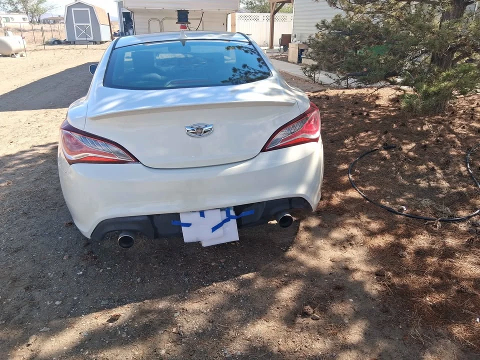 2011 Genesis - Image 2 of 12