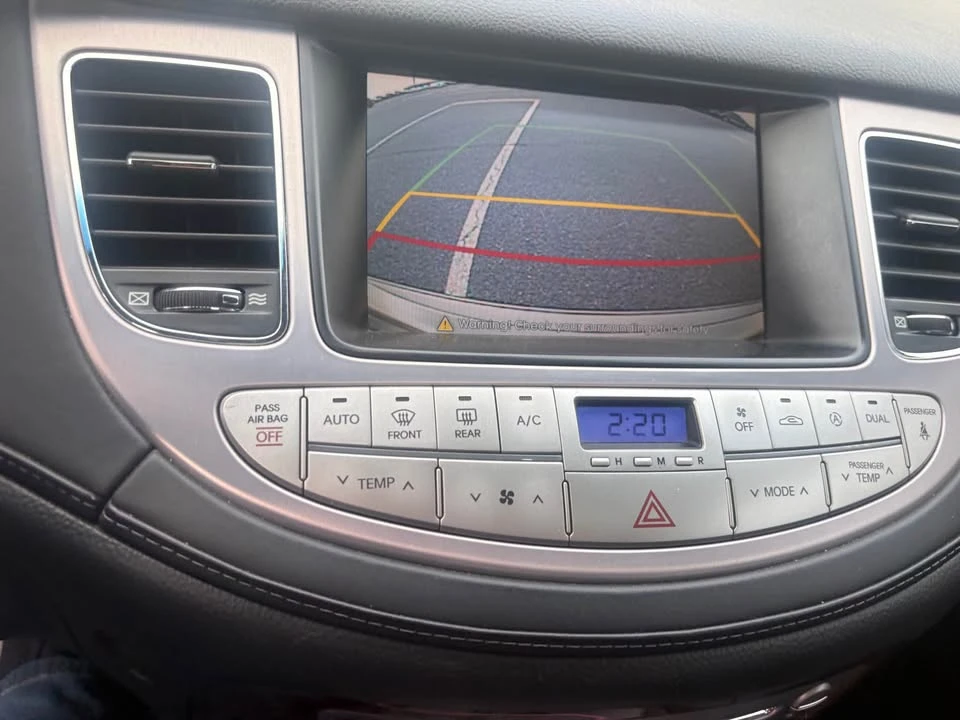 2011 Genesis G70 - Image 13 of 15