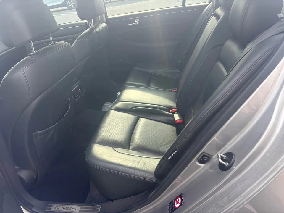 2011 Genesis G70 - Image 8 of 15