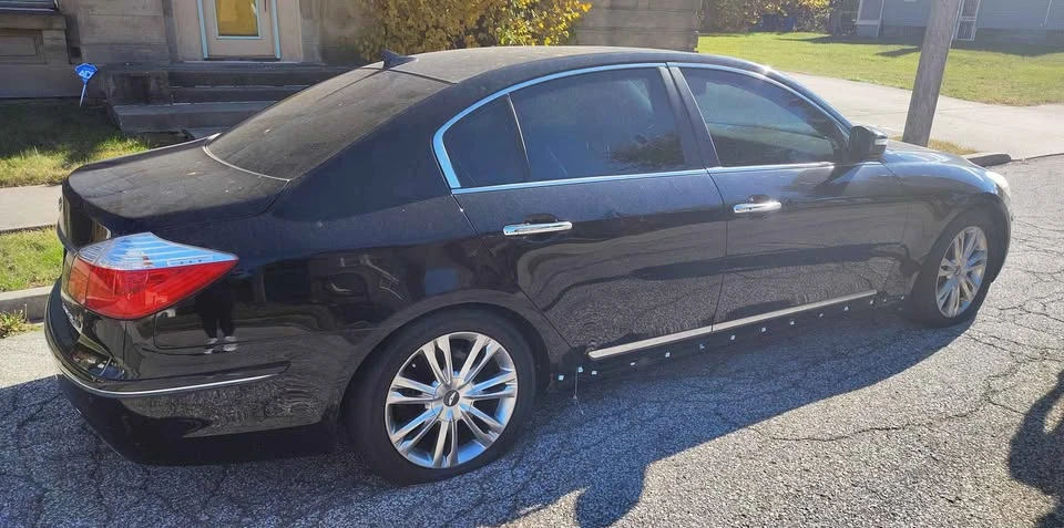 2011 Genesis G80 - Image 2 of 4