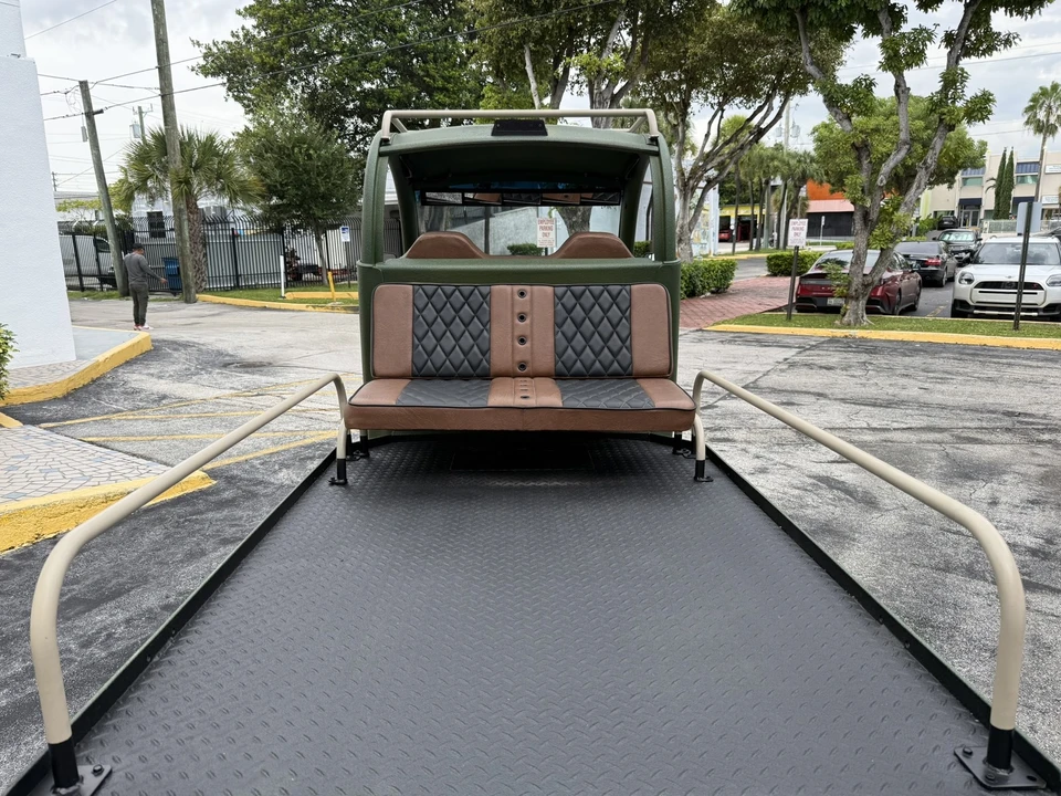 2011 - Image 17 of 17