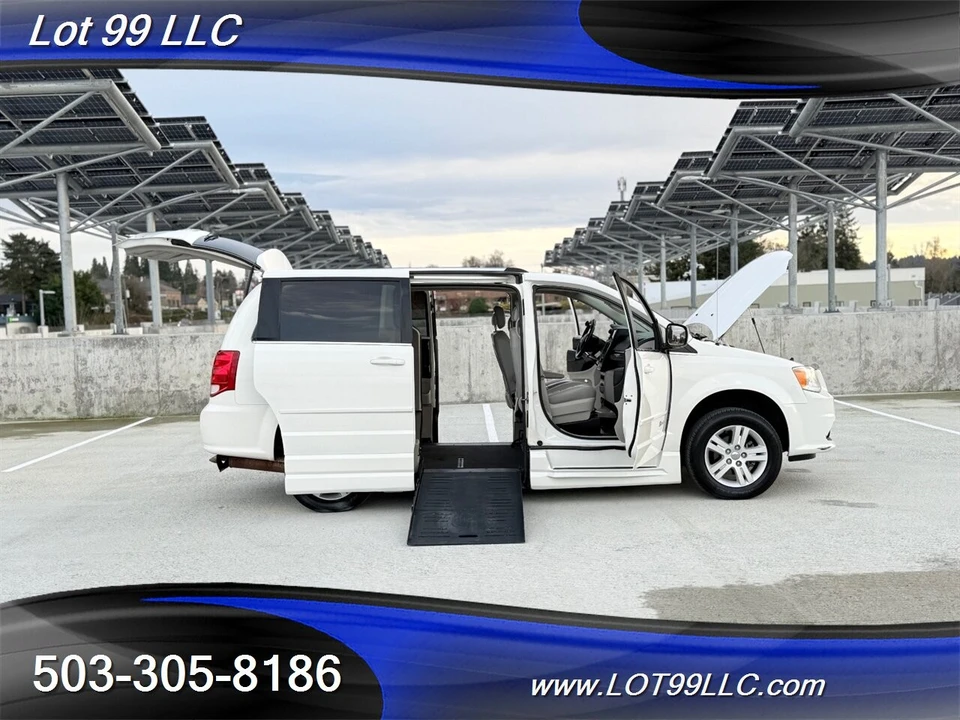 2011 Dodge Caravan - Image 2 of 4