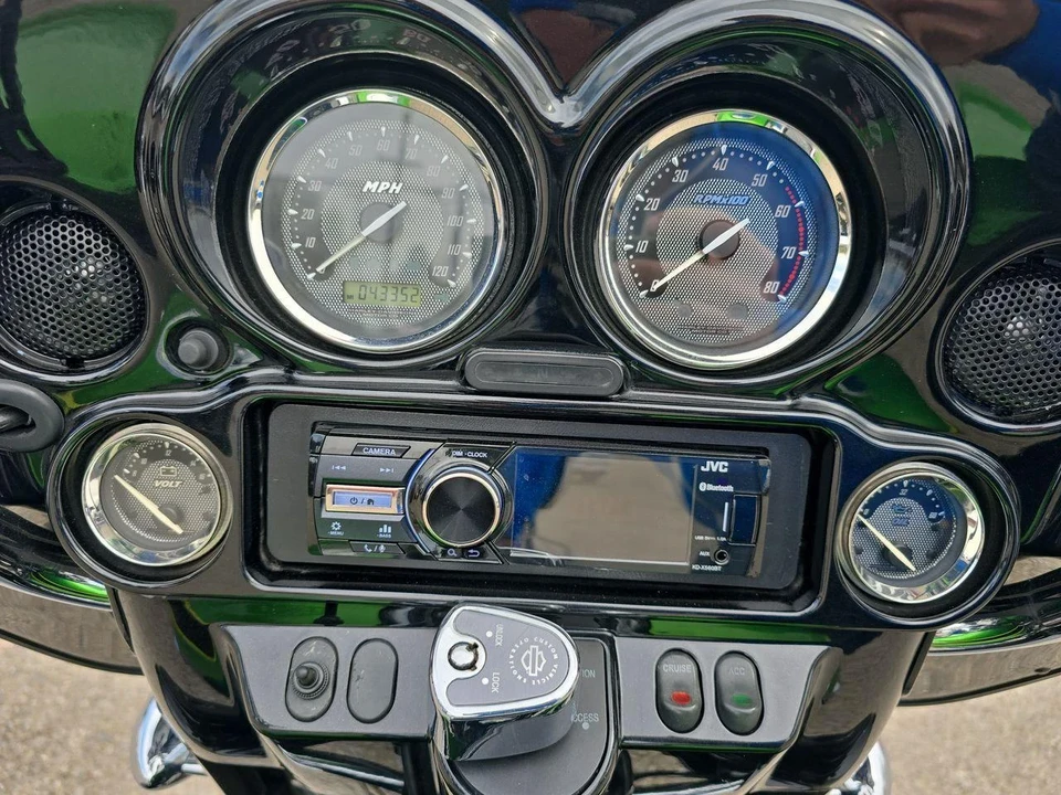 2011 Harley-Davidson CVO - Image 8 of 12