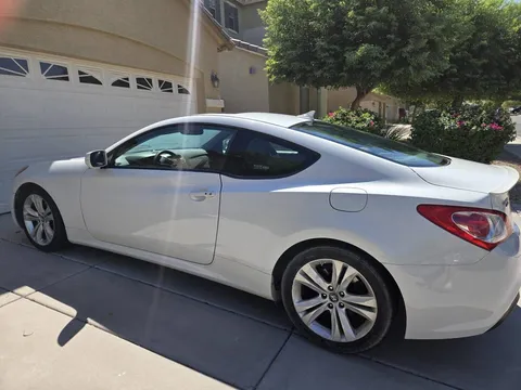 2011 Hyundai Genesis Coupe