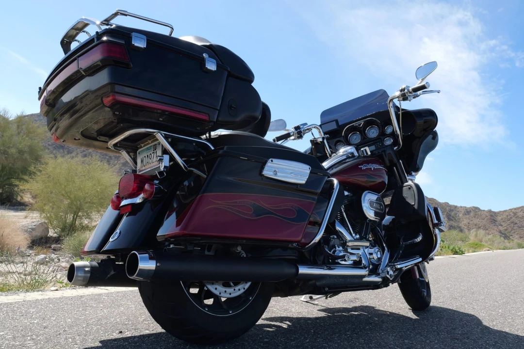 2011 Harley-Davidson CVO - Image 2 of 6