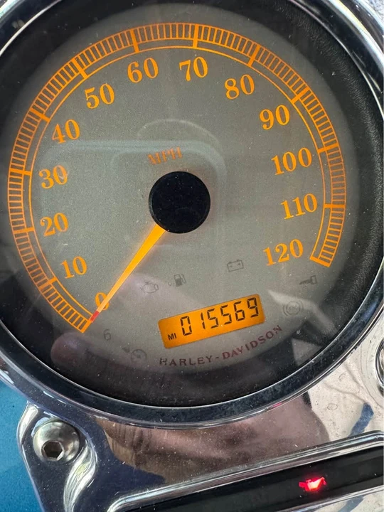 2011 Harley-Davidson Dyna Twin Cam - Image 3 of 3