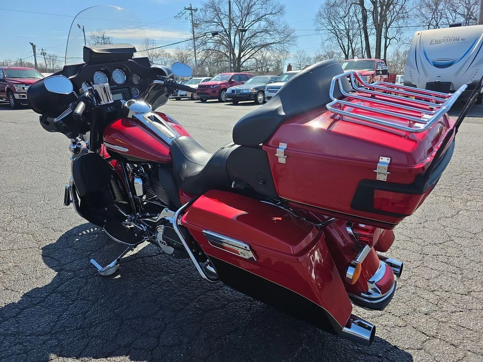 2011 Harley-Davidson Touring Twin Cam - Image 2 of 25