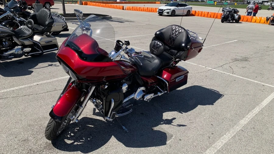 2011 Harley-Davidson CVO - Image 2 of 4