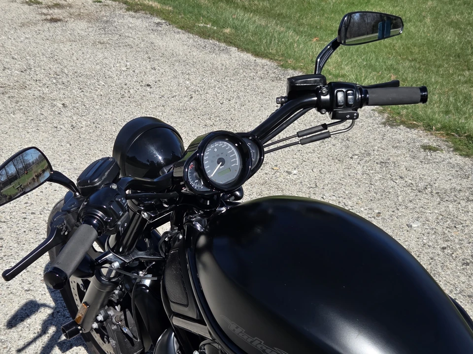 2011 Harley-Davidson V-Rod - Image 28 of 31