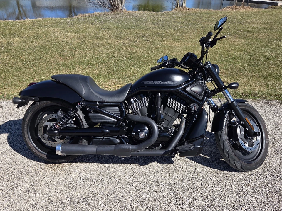 2011 Harley-Davidson V-Rod - Image 2 of 31