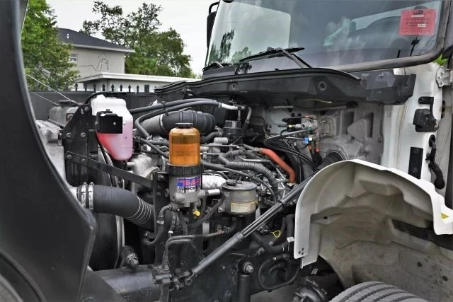 2011 Hino - Image 19 of 21