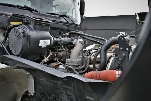 2011 Hino - Image 20 of 21