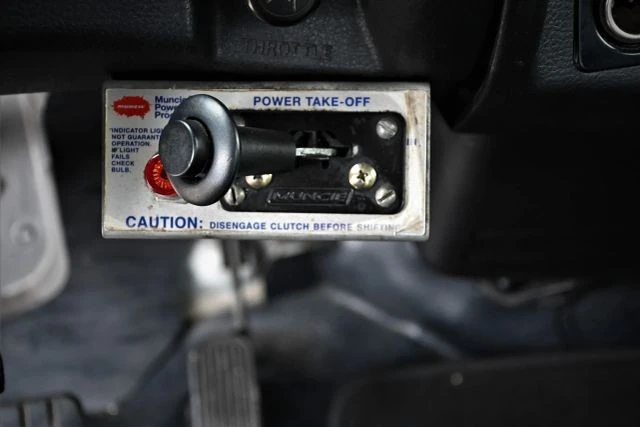 2011 Hino - Image 15 of 21