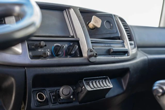 2011 Hino - Image 19 of 21