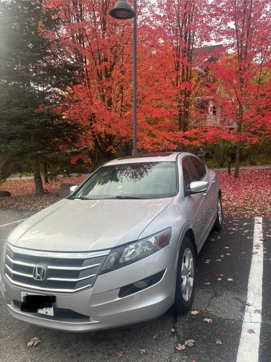 2011 Honda Accord 8th Gen - Image 2 of 12